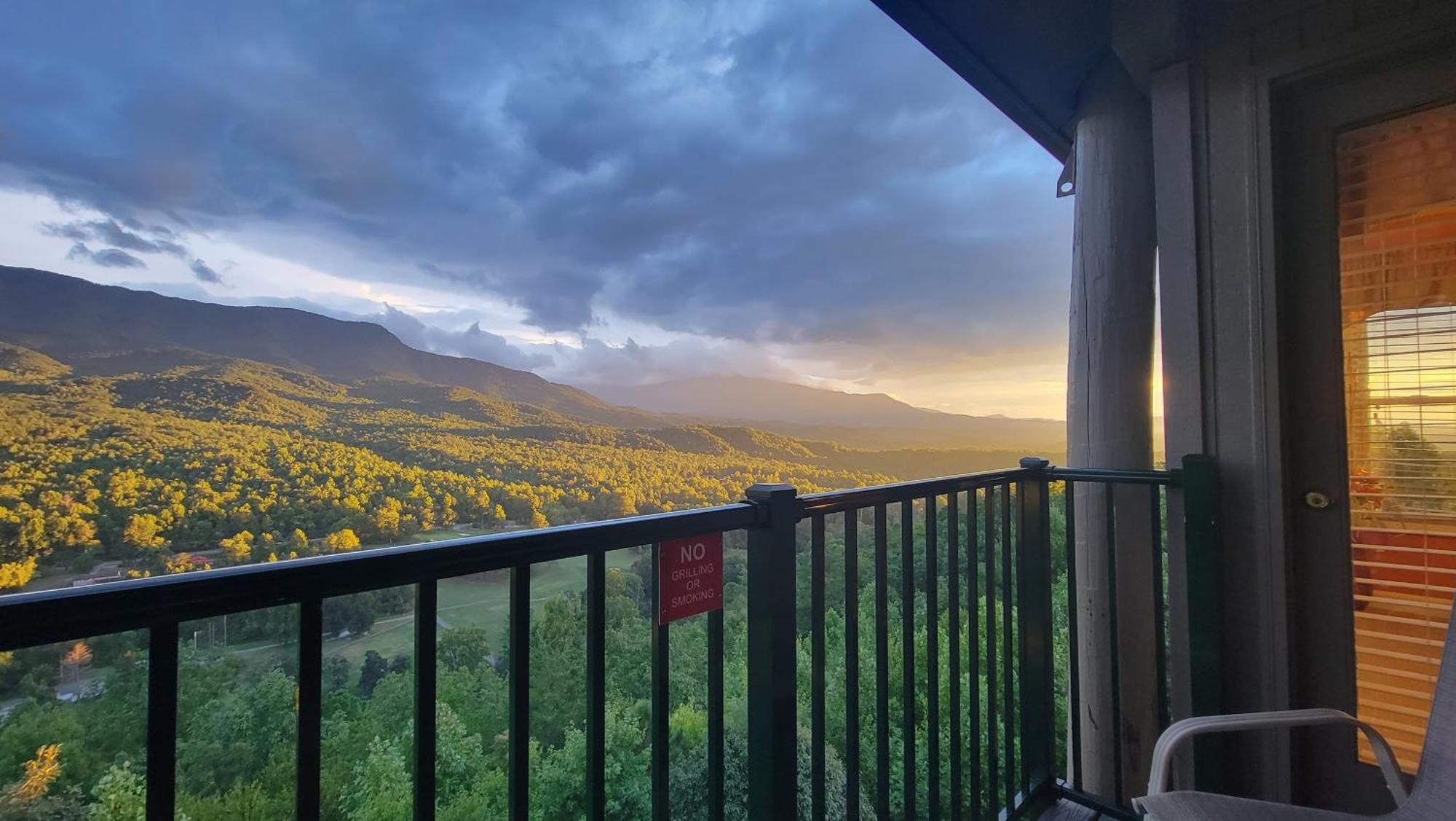 Appartement Stairway To Heaven, Breathtaking Mtn Views Indoor Pool & Hot Tub à Gatlinburg Extérieur photo
